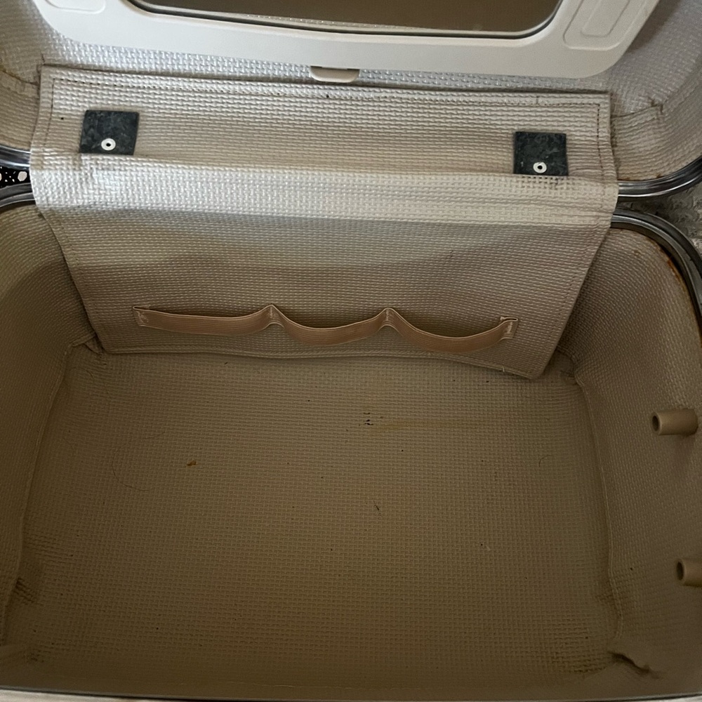 Traincase - Picture 4 of 9